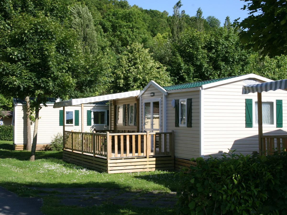 Voulangis Neat Mobile Home With Porch In The Nature Outside Of Paris מראה חיצוני תמונה