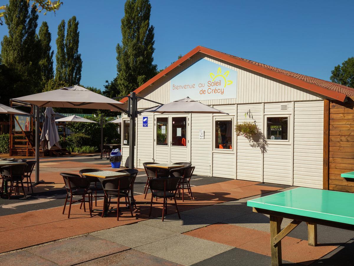 Voulangis Neat Mobile Home With Porch In The Nature Outside Of Paris מראה חיצוני תמונה