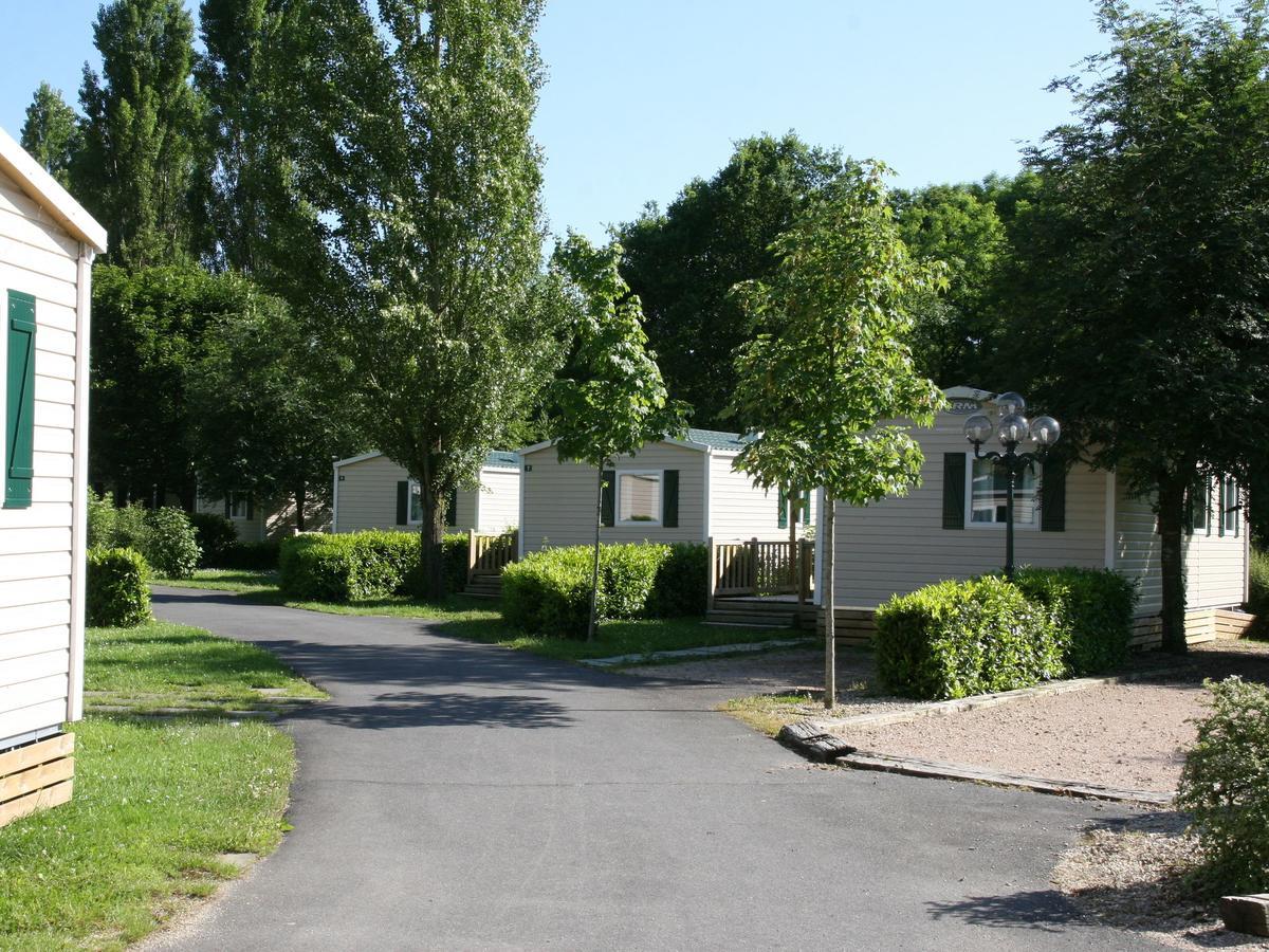 Voulangis Neat Mobile Home With Porch In The Nature Outside Of Paris מראה חיצוני תמונה